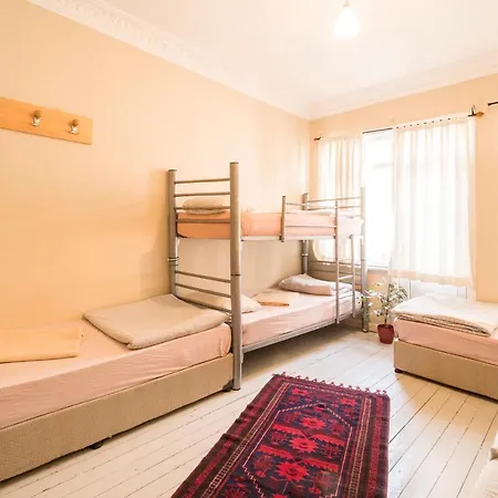 Levanten Κωνσταντινούπολη