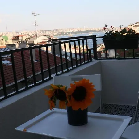 Levanten Hostel