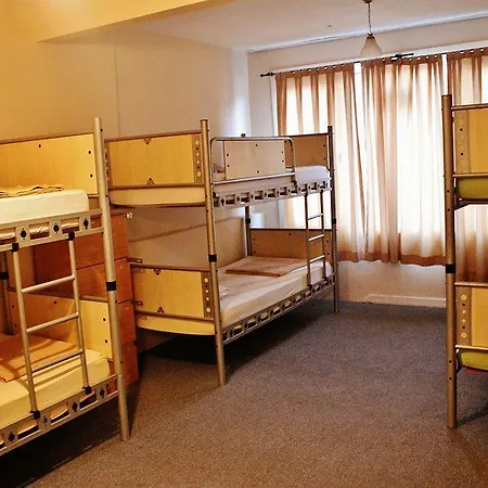 Hostel Levanten *